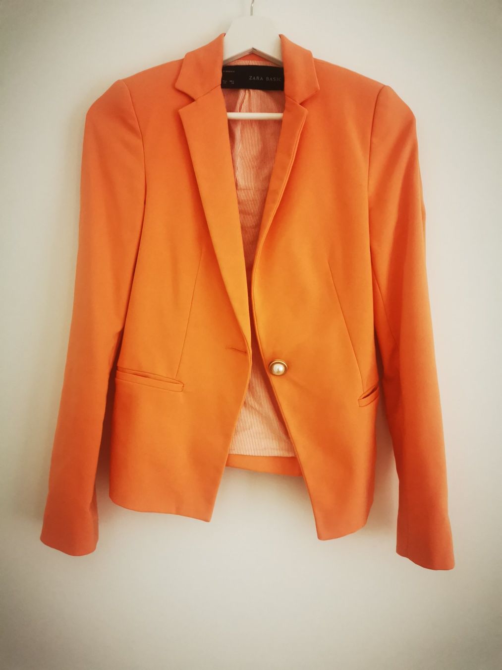 Zara Completi & Tailleur: Blaser Zara, Grösse XS, Lachs Farbe – Usato da Niedergösgen venduto da lil_s6k8