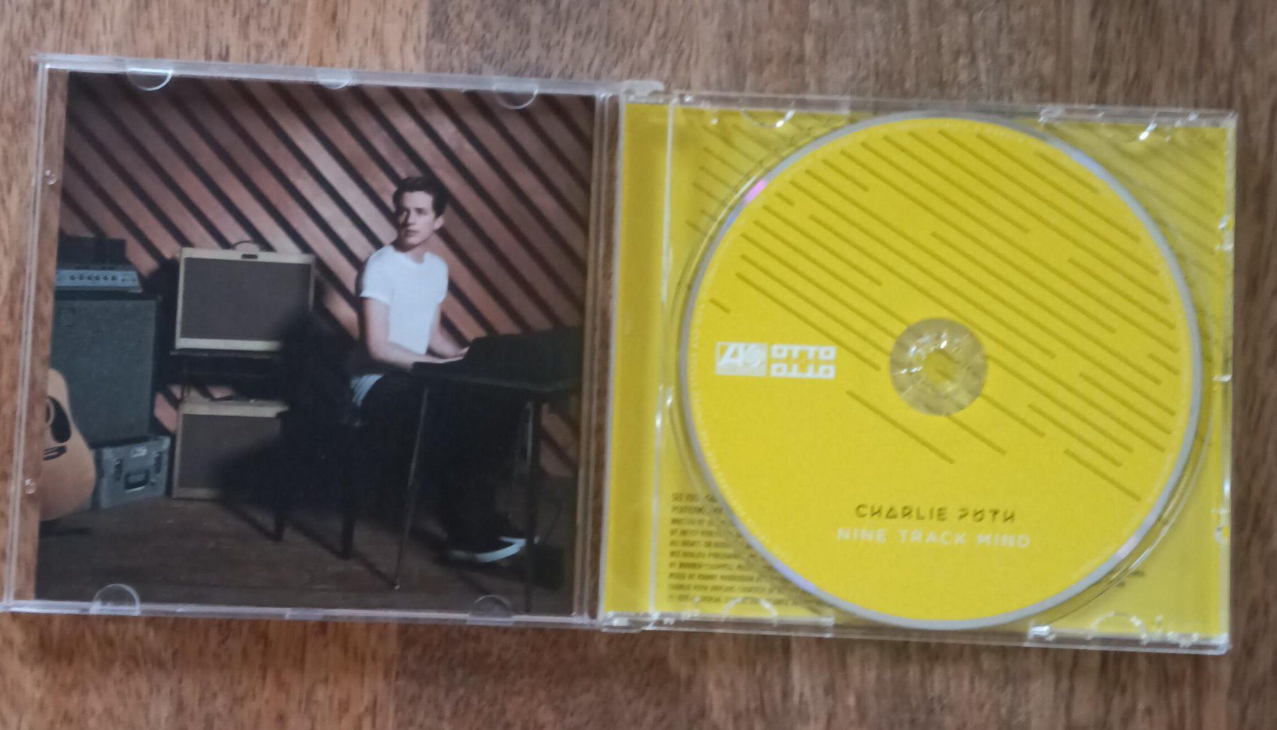 CD: CD "Charlie Puth Nine Track Mind" – Usato da Le mouret venduto da mar_wy8n 2