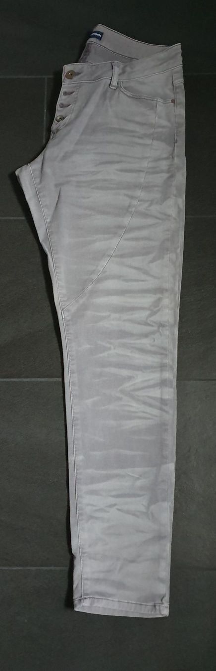 Jeans: Damen Jeans Gr.40 – Nuovo (secondo la descrizione) da Frauenfeld venduto da Bleeddragon 1