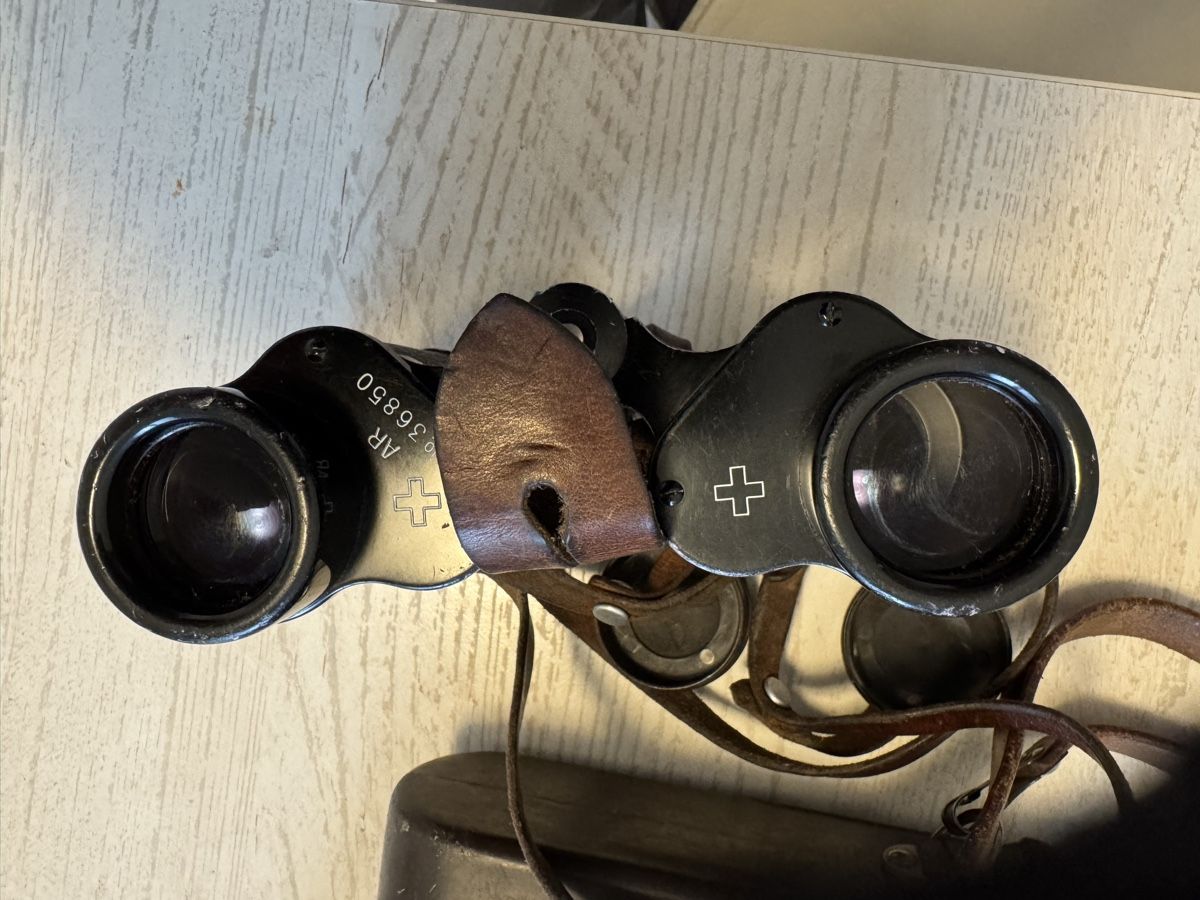 Fernglas Kern Aarau 8X30 Armee-Modell (Gebraucht) in für CHF 60 - mit