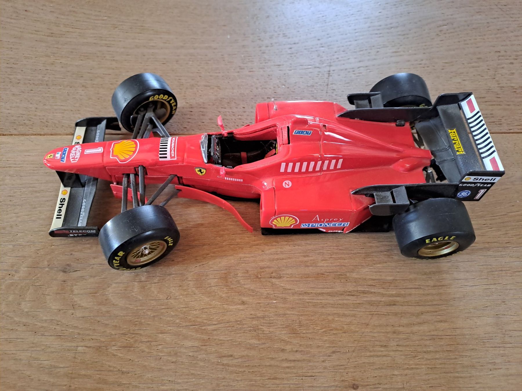 Ferrari Modellautos: Ferrari Formel 1 (310) Modelauto rot – Gebraucht aus Wängi von Raettli10