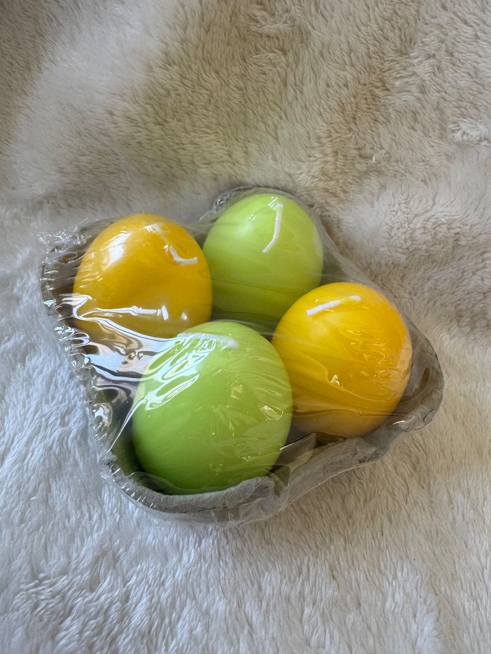 Tutte le decorazioni: 4er Pack Eierkerzen, Frühlingsdeko, neu & originalverpackt – Nuovo e nell'imballaggio originale da Holziken venduto da brockolino