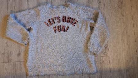 Kuscheliger Mädchenpulli Gr. 134 Glitzer "Let's have Fun"