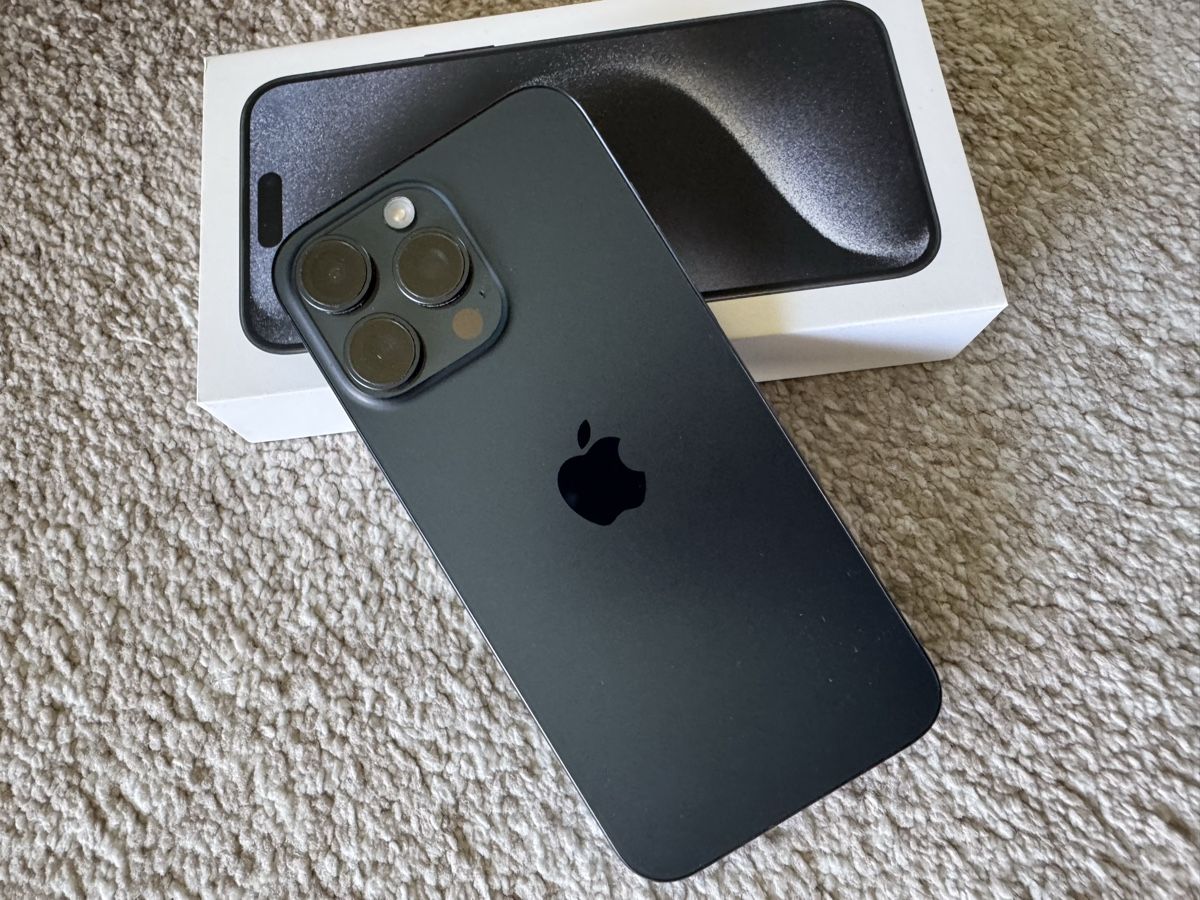 Apple Handys / Smartphones: Apple iPhone 15 Pro Max 256 GB mit Originalverpackung – Gebraucht aus Altendorf von wqv_97 7