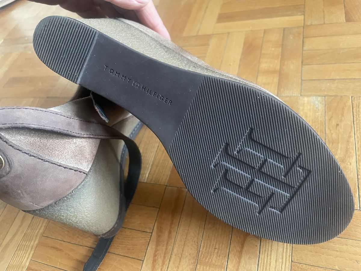Tommy Hilfiger Scarpe da donna: Tommy Hilfiger Schuhe gr 39 – Usato da Gutenswil venduto da Bregenzer8610 4