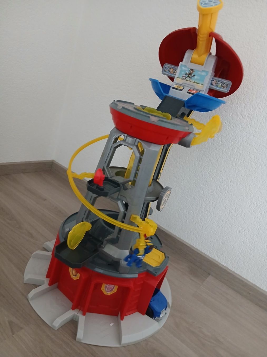 Giocattoli: Paw Patrol Turm – Usato da Wiler b. Utzenstorf venduto da vespa0125