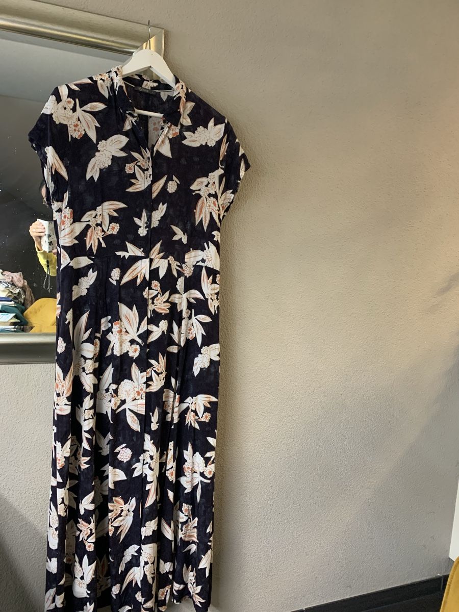 Nile Robes: Nile Kleid – D'occasion à Steffisburg par nexx 1
