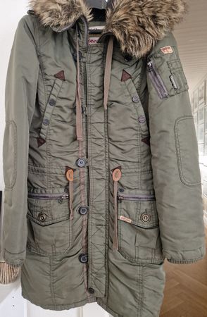 KHUJO Parka in oliv