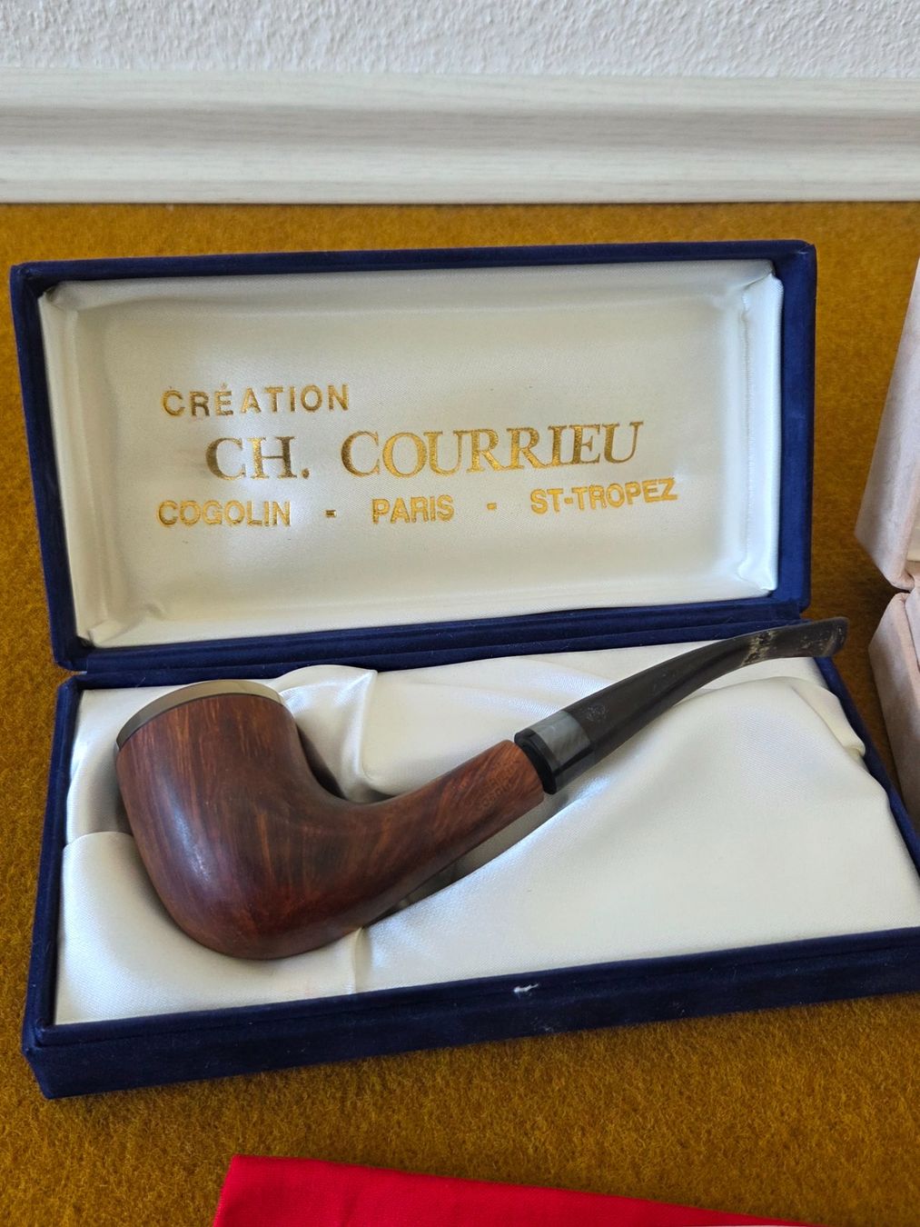 Pipe & Accessori: 4 Pfeifen im Set inkl. -Halter – Usato da Hünenberg venduto da pma_dm5g 1