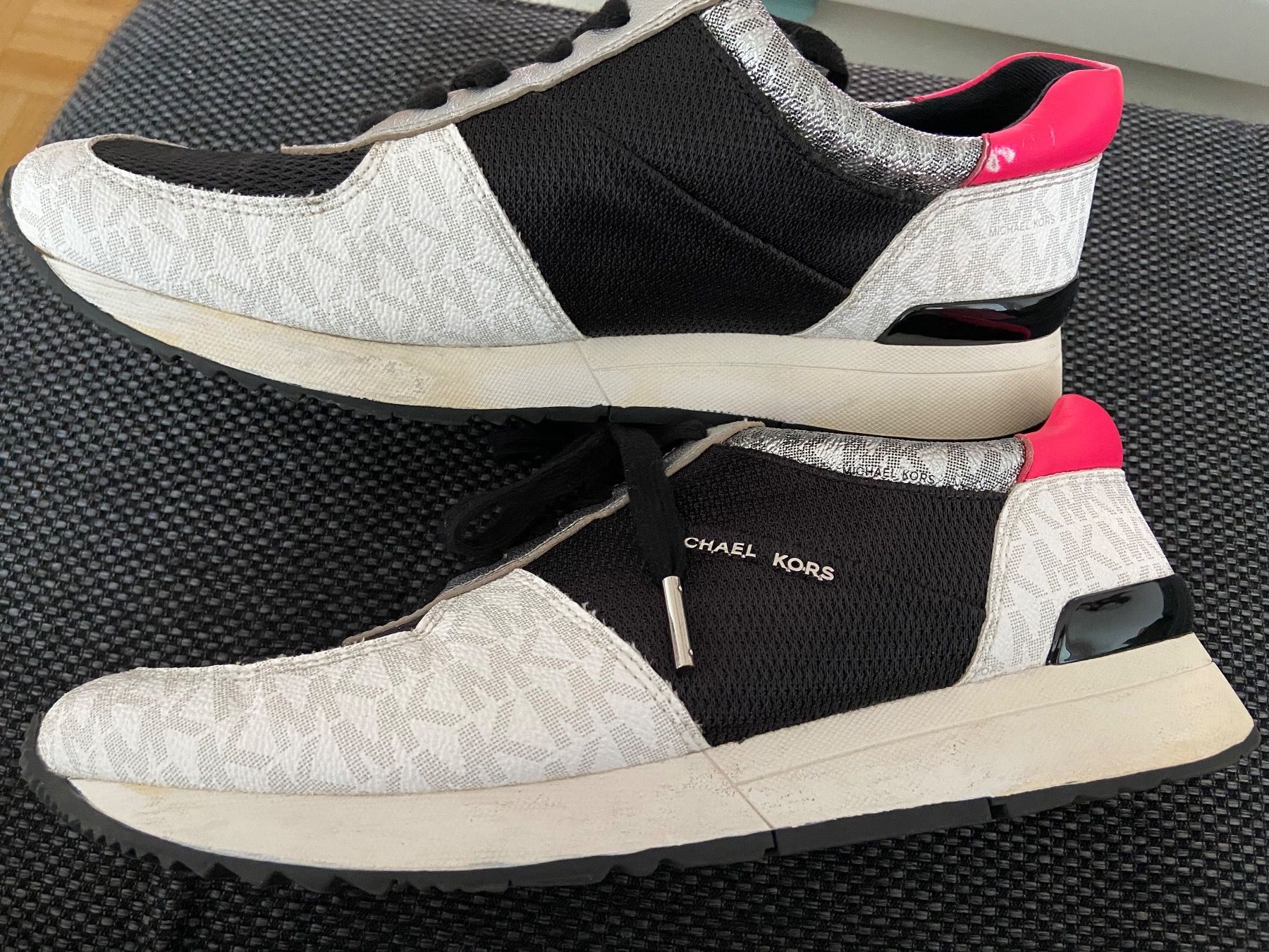 Michael Kors Scarpe da donna: Michael Kors Sneaker Gr 41 – Usato da Frenkendorf venduto da kokira 1