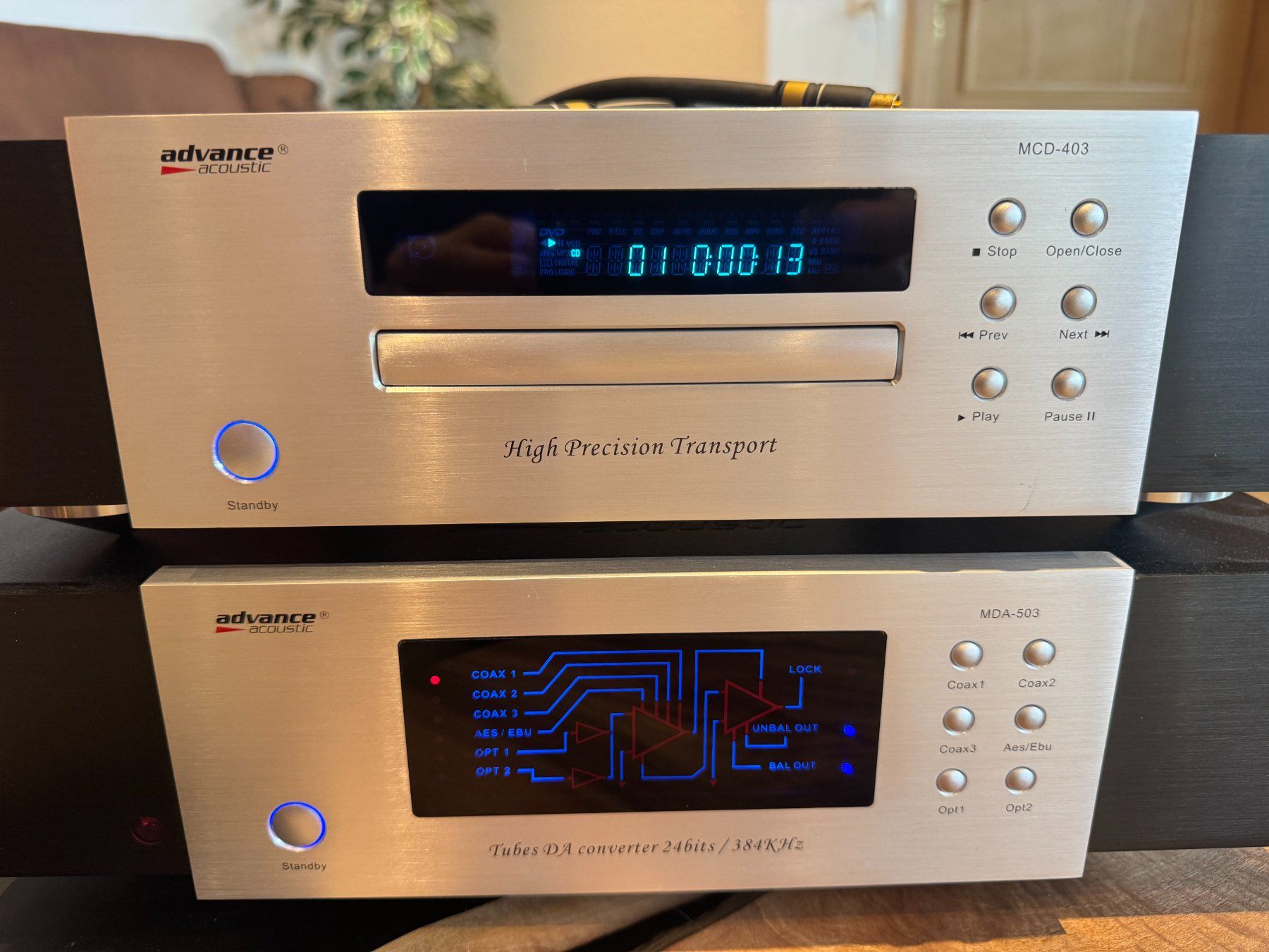 Lettore multimediale & Streamer: Highend CD-Player mit separatem Röhren-Wandler – Usato da Oberhof venduto da Keppo7 1