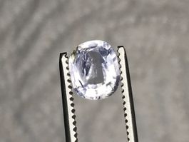 Saphir 2.4 Karat aus Sri Lanka, unbehandelt