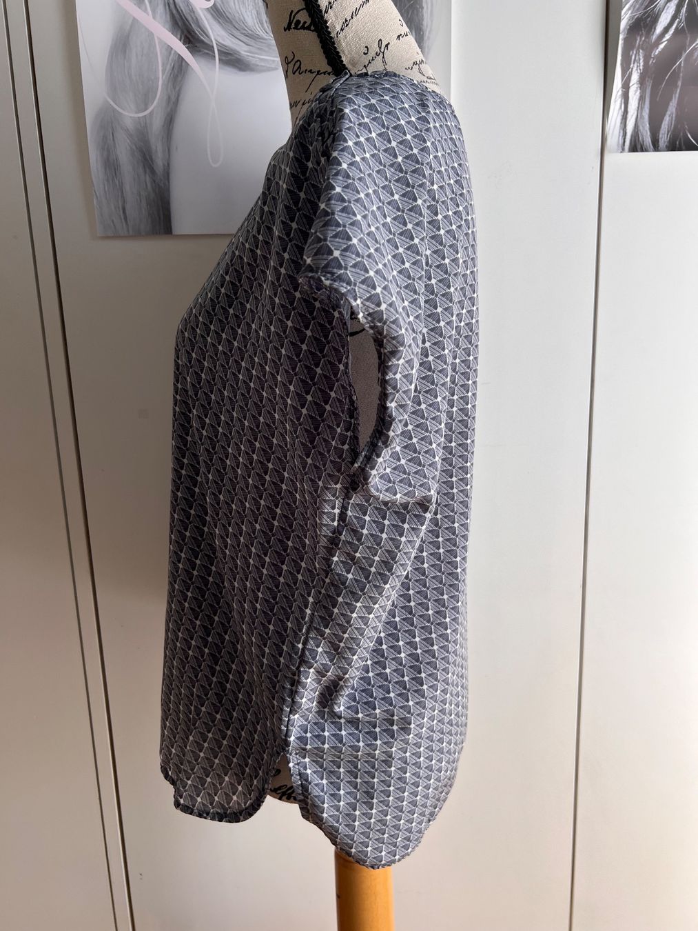 Opus Camicette: Opus Bluse, lockere Passform, hellblau, Größe 36 – Usato da Hünenberg See venduto da mississauga 7