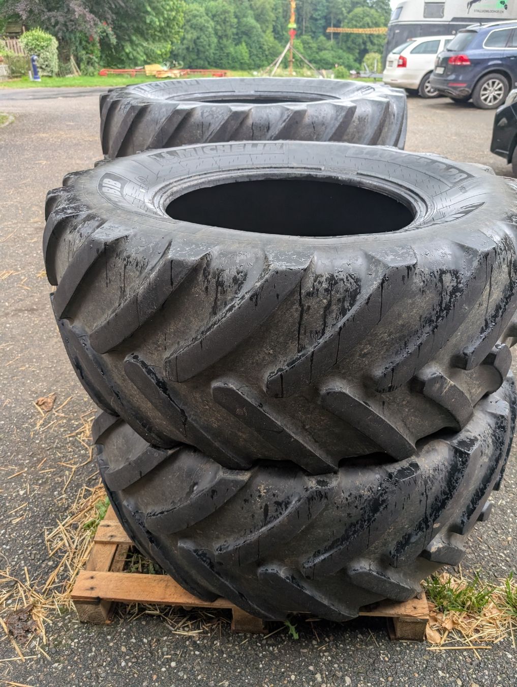 Pneus & Kompletträder: Satz Michelin multibib – Gebraucht aus Oftringen von Y.Luder