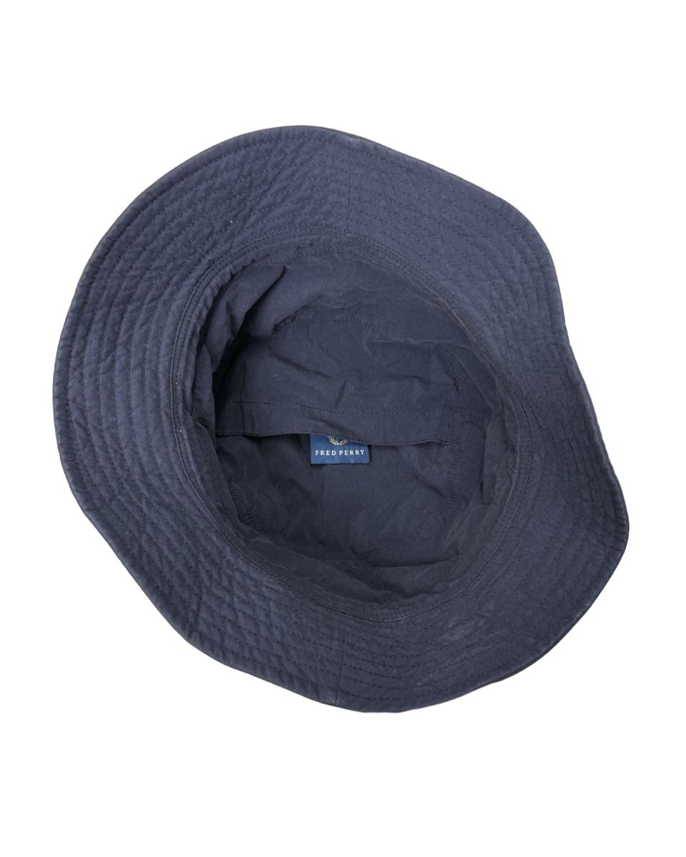Fred Perry Chapeaux, bonnets & casquettes: Bucket hat Fred Perry – D'occasion à Lausanne par Unehistoiredesapes 3