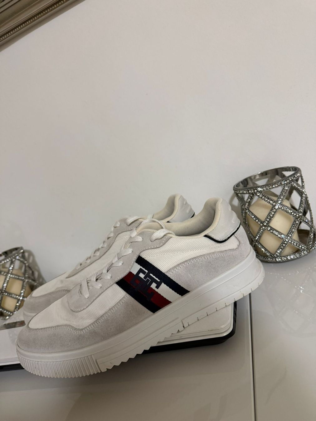 Tommy Hilfiger Scarpe da uomo: Baskets Tommy Hilfiger taille 44 – Usato da Vessy venduto da Liri_02 2