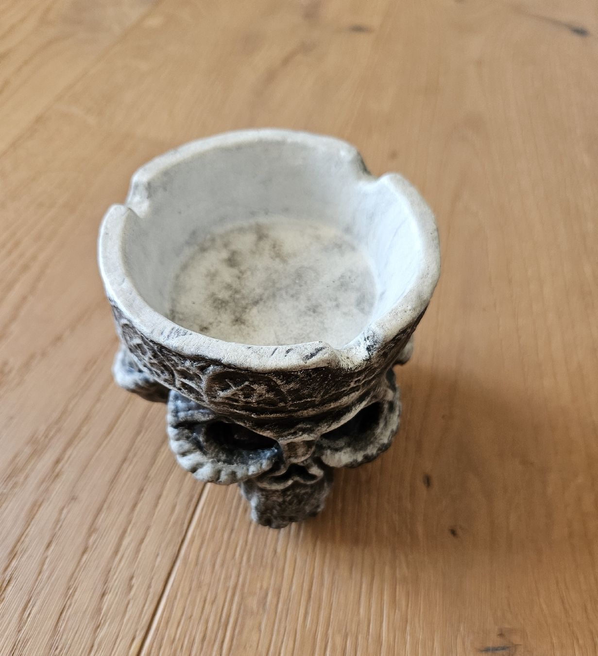 Aschenbecher: Aschenbecher Totenkopf – Gebraucht aus Sursee von sop_vxr7 1