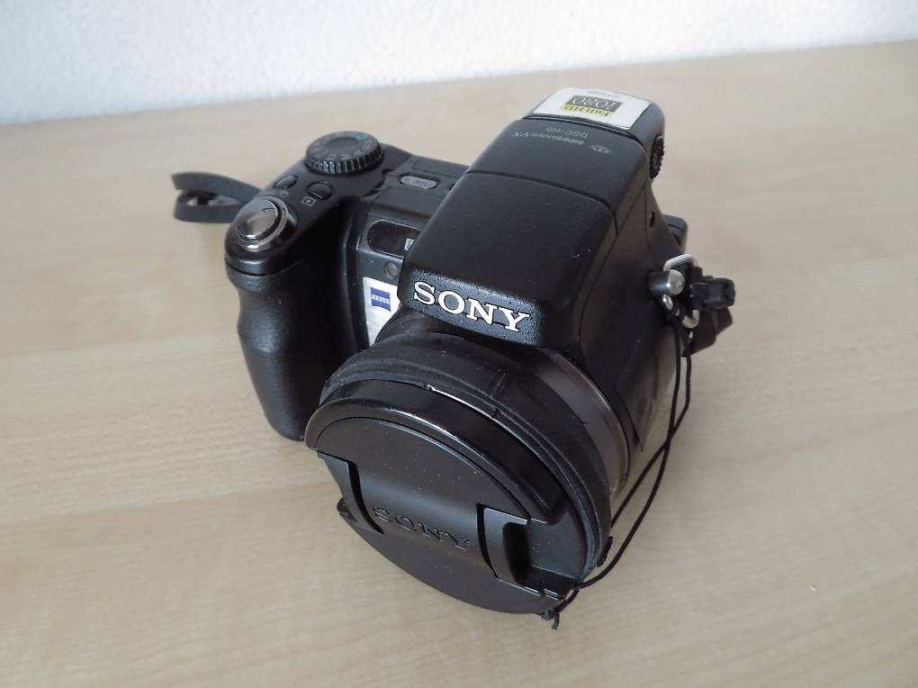 Sony Fotocamera: Sony Cybershot DSC-H7 Digital Camera – Usato da Ortschwaben venduto da CitrousD
