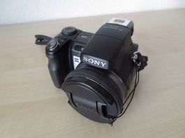 Sony Cybershot DSC-H7 Digital Camera