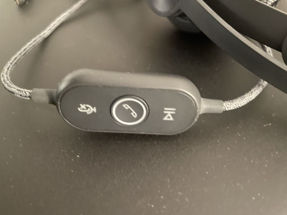Logitech Cuffie: Logitech Headset mit Kabel schwarz – Usato da Zürich venduto da Seryy 2