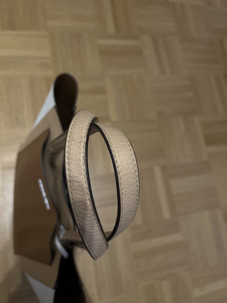 Michael Kors Sacs femmes: Sac Michael Kors épaule – D'occasion à Yverdon-les-Bains par Satim1 9