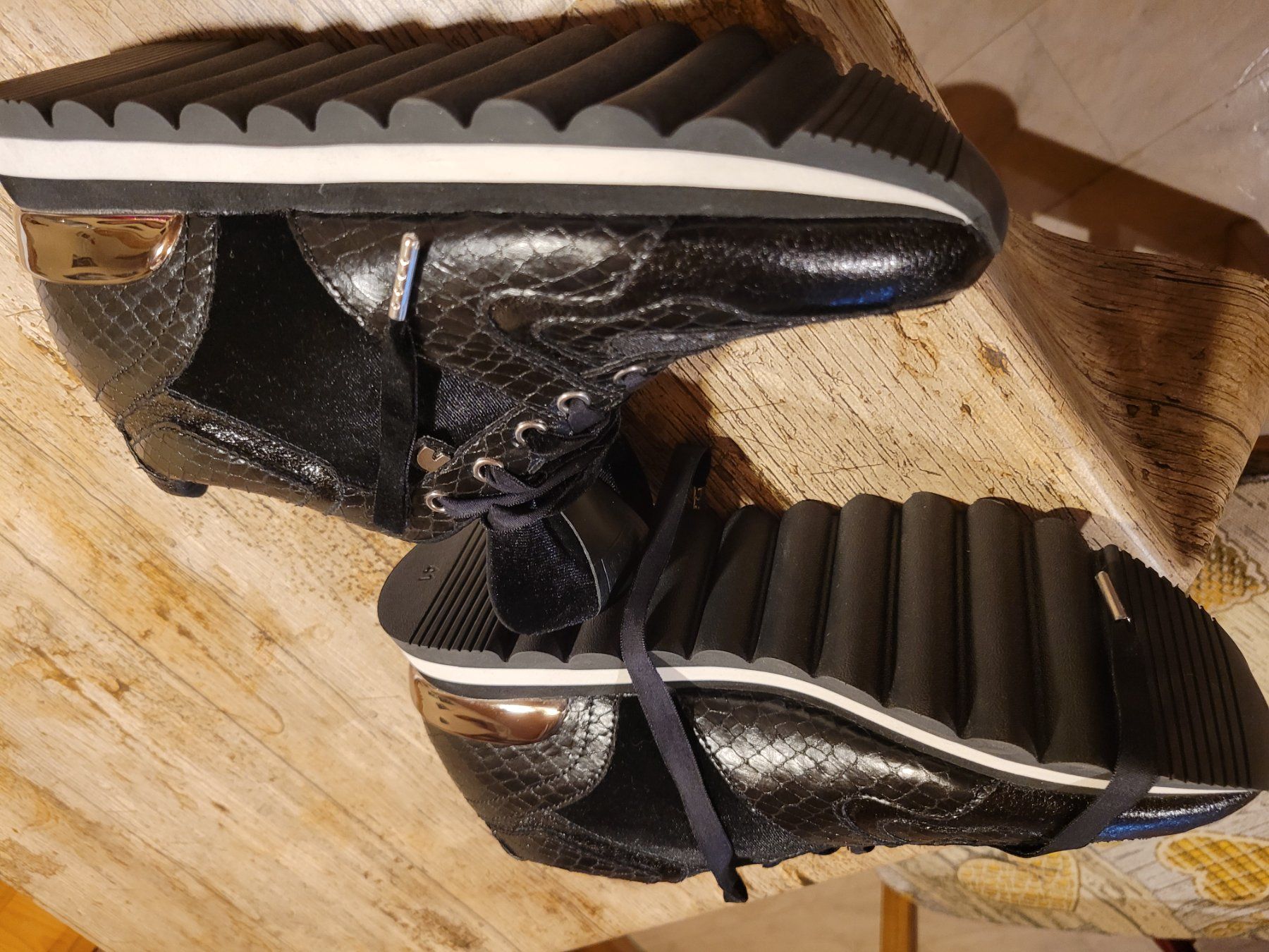 Chaussures femmes: Halbschuh – Neuf (Voir description) à GLARUS par Glarus4 2