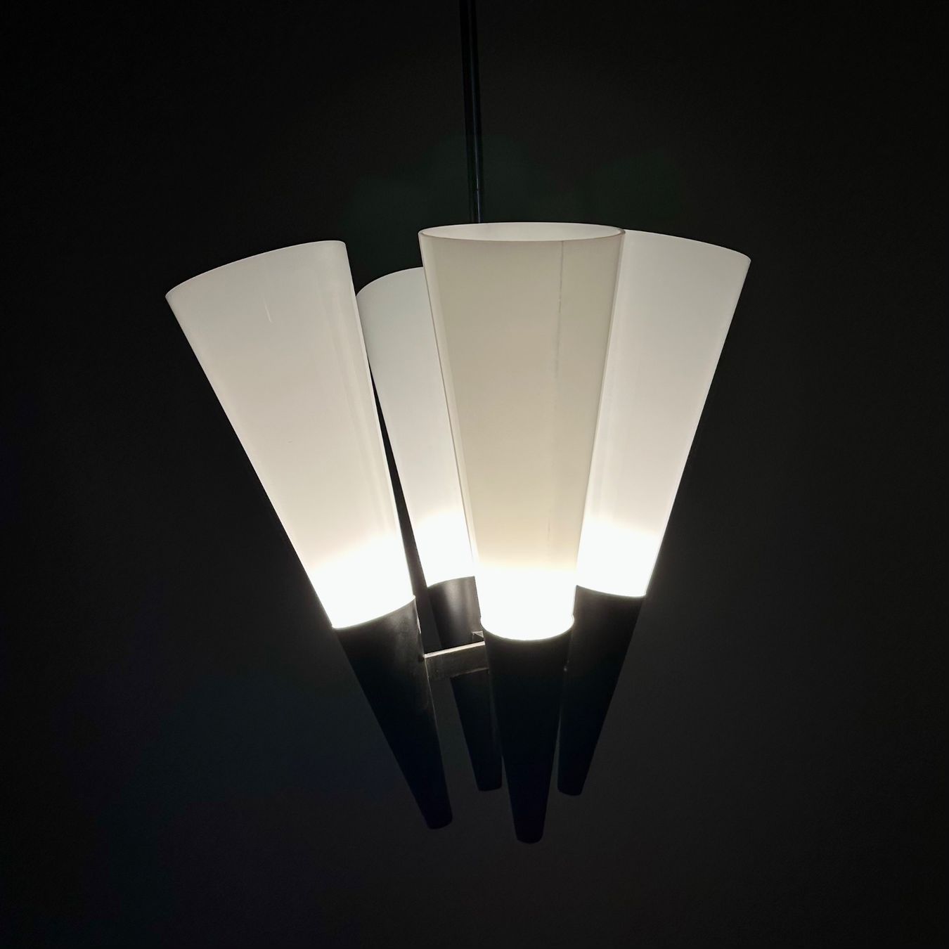 Lampadari & plafoniere: Midcentury Hängelampe – Usato da Uetikon am See venduto da StudioVintage 2
