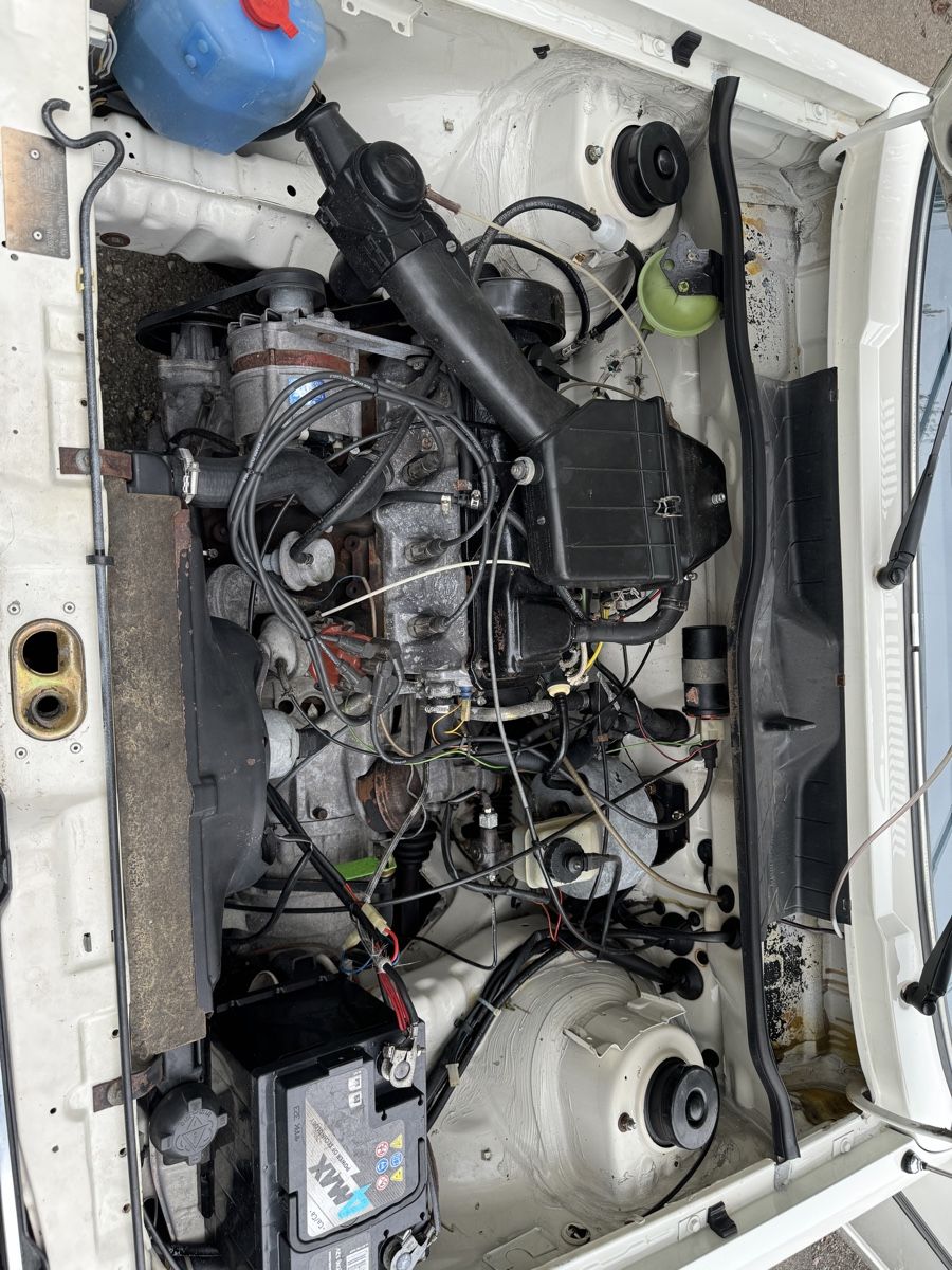 VW Automobili: VW Golf 1 GL Automat – Usato da Stäfa venduto da jaguar8712 7