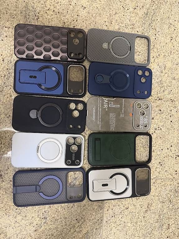 Coques & Protection écran: 10x iPhone 17 Pro Max Handyhüllen  Set – D'occasion à Zürich par meti1975 3