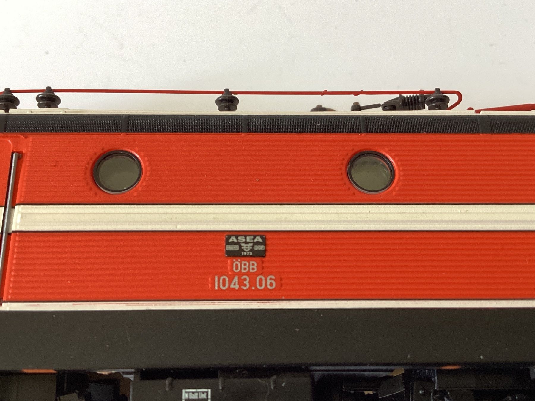 Roco Modellini di ferrovie: Roco 63760 ÖBB 1043.06 H0 1:87 – Usato da Effretikon venduto da simtek_de 6
