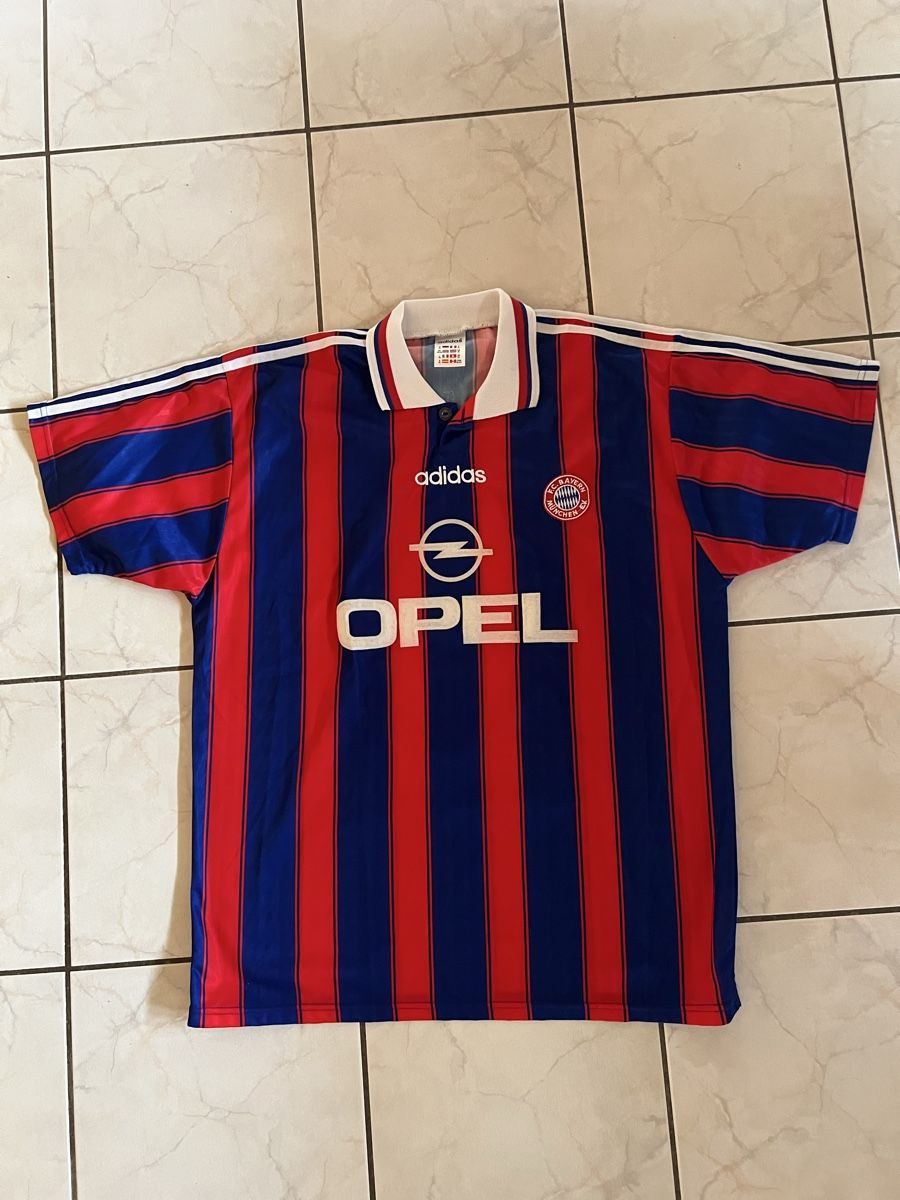 Adidas Canottiere & Pantaloni: FC Bayern Trikot 1995 – Usato da Neuendorf venduto da RBU4