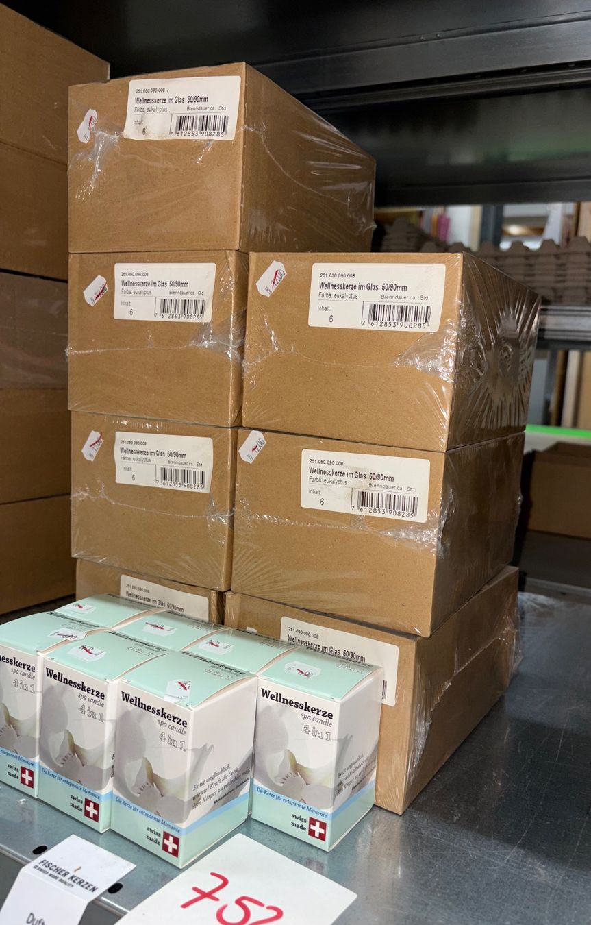 Candele: 752 Posten Wellnesskerzen "Durft Eukalyptus" aus Liquidation – Nuovo (secondo la descrizione) da Derendingen venduto da Meisterstuecke 1