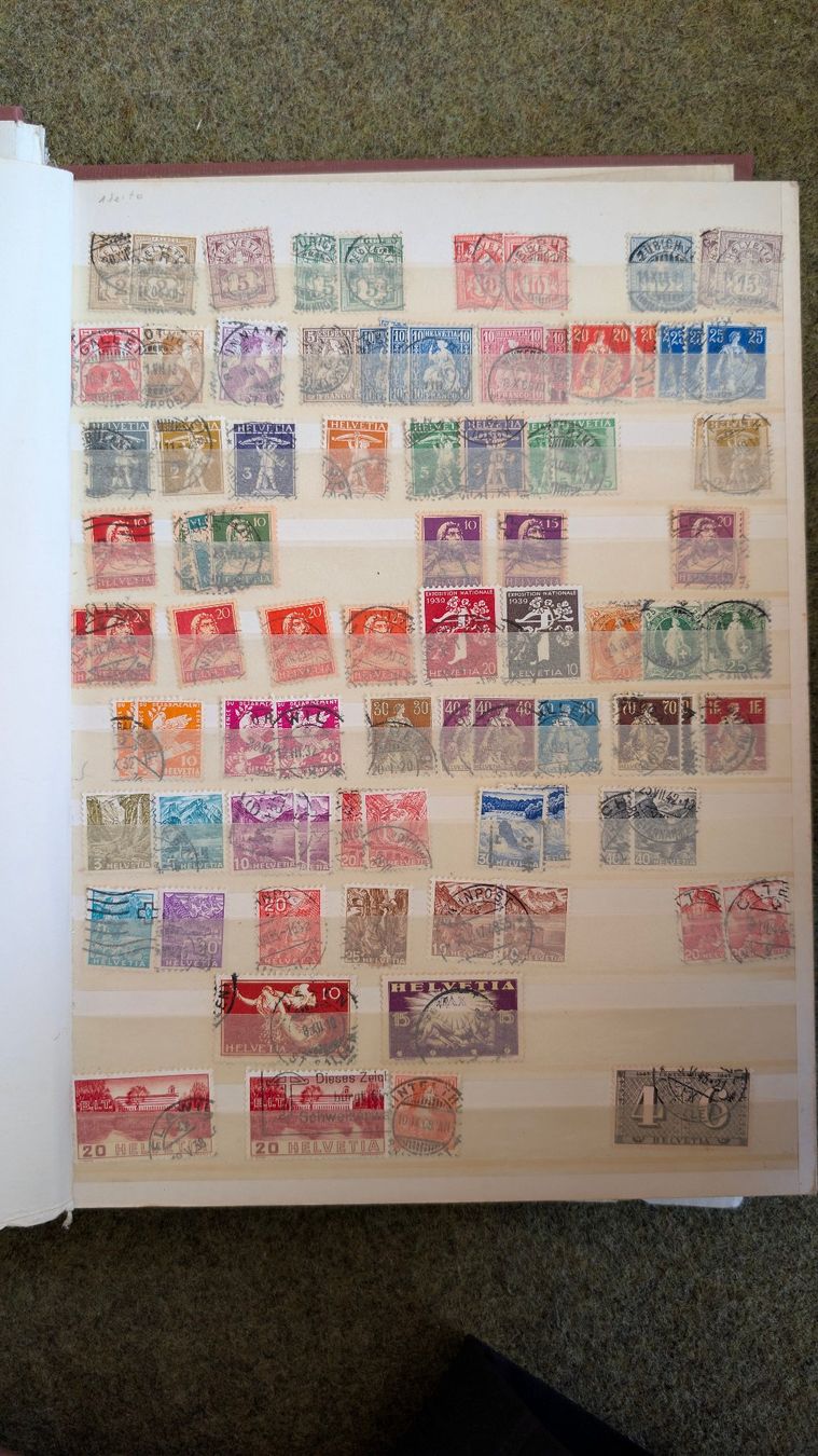 Tutti i francobolli: Briefmarkensammlung mit verschiedenen Schweizer Marken – Usato da Mogelsberg venduto da Martin122 9