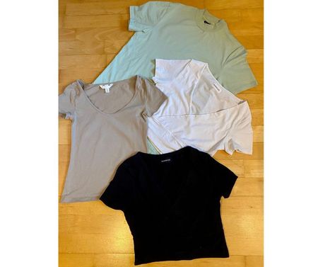 Paket: 4 T-Shirts für Mädchen Gr. XS/S