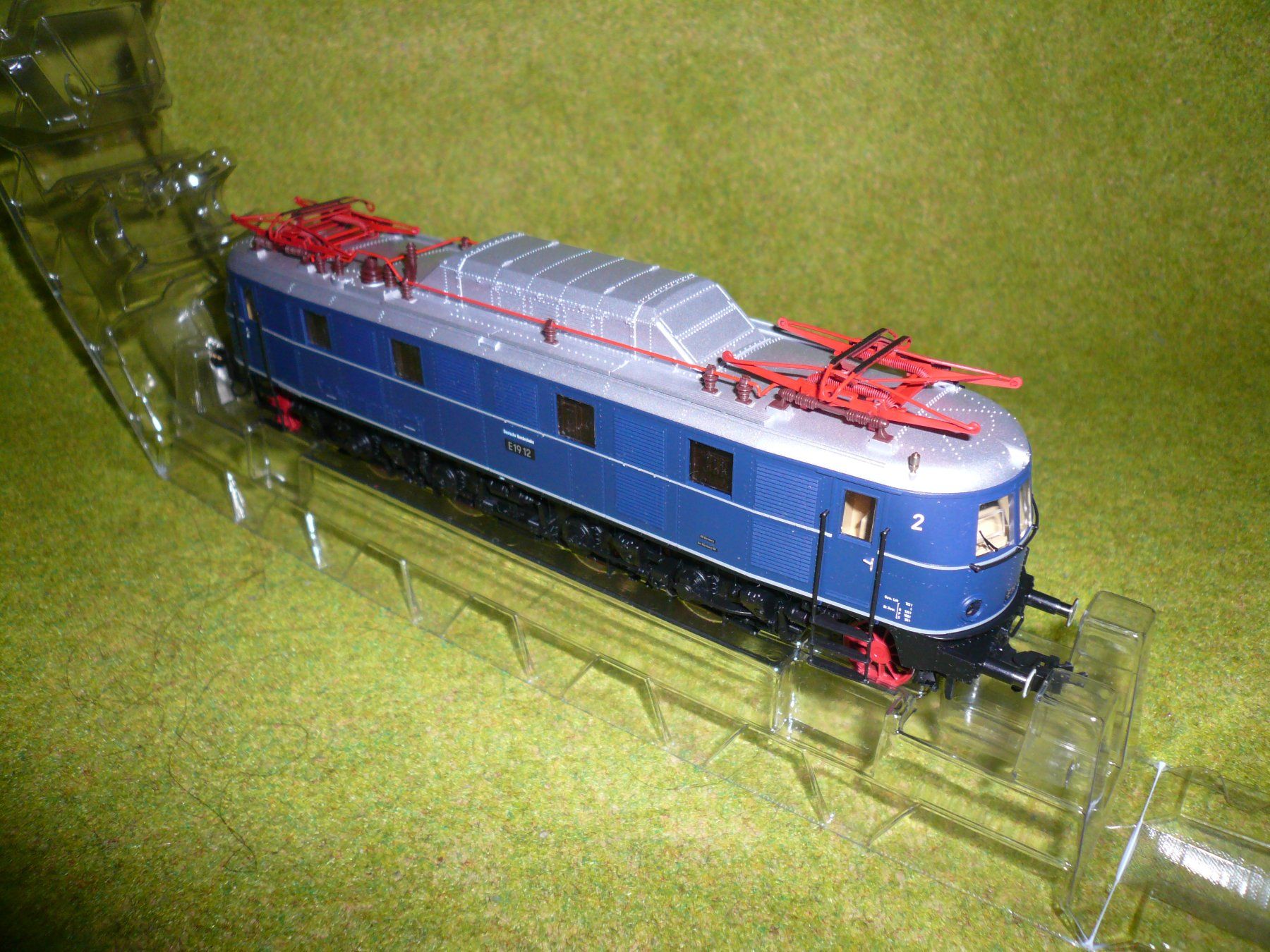 Fleischmann Modellini di ferrovie: Elektrolok E19 Analog Artikel Nr. 4319 – Nuovo (secondo la descrizione) da Zürich venduto da Gaegs 2