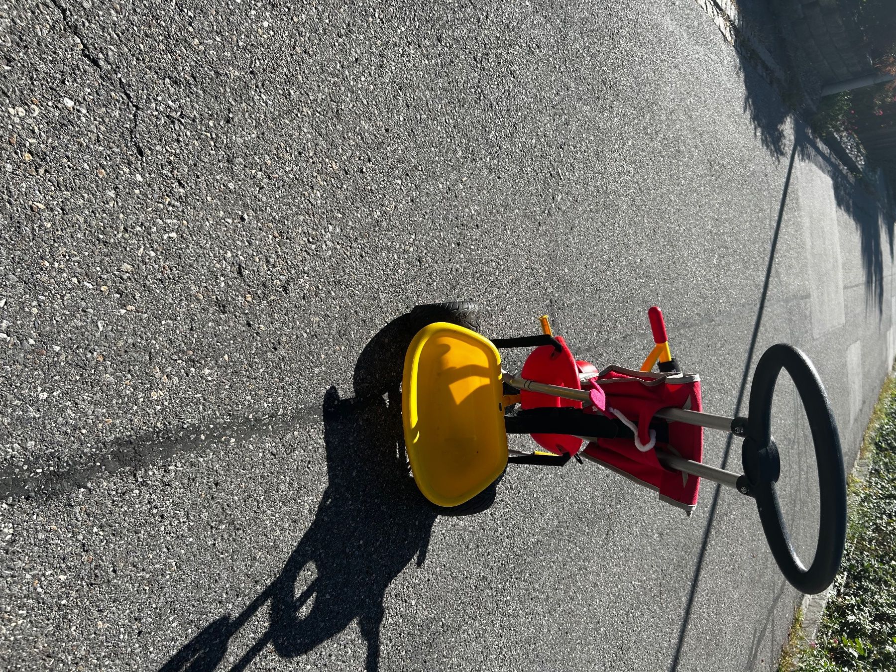 Véhicules pour enfants: Dreirad mit Lenkgriff – D'occasion à Chur par spegnas92 1