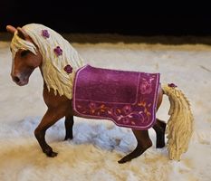 Schleich Hengst mit Decke