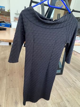Damen Kleid schwarz strukturiert mit Reissverschluss S