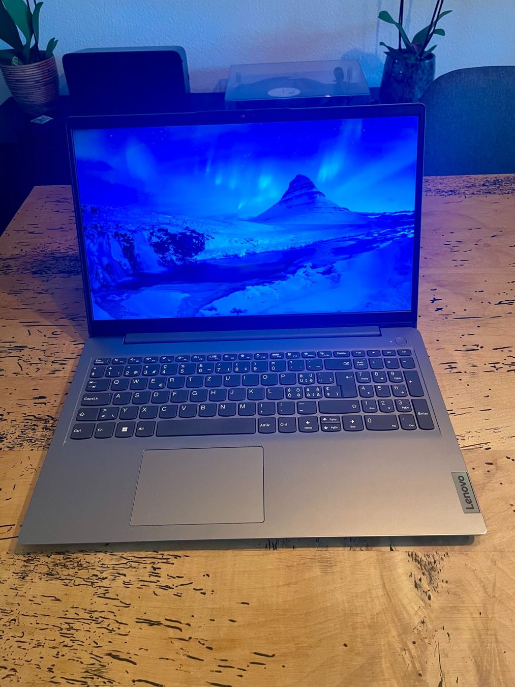 Lenovo Notebooks: Lenovo IdeaPad – Gebraucht aus Zürich von carla.57 3