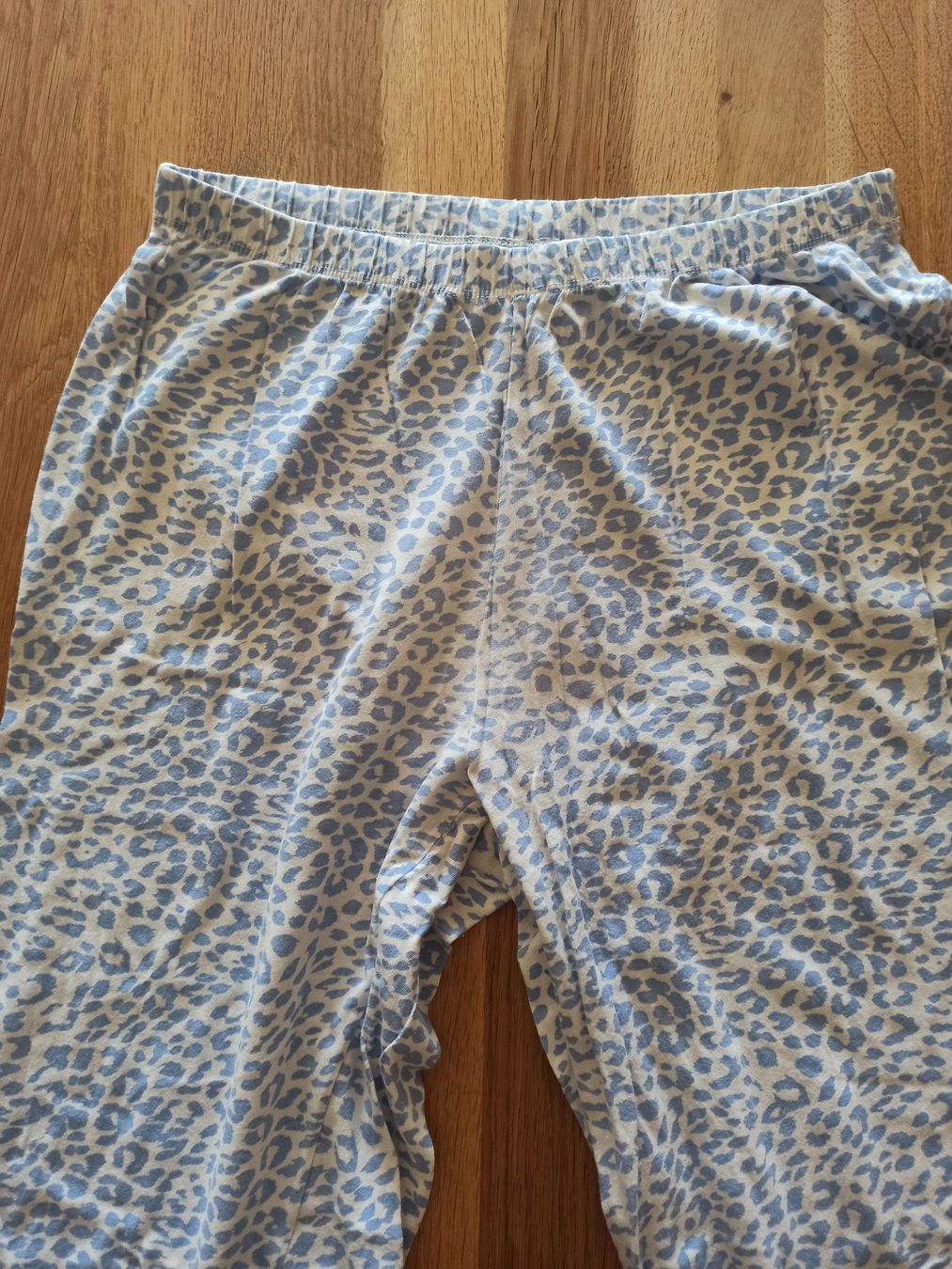 Négligés & Pyjamas: Lot de 2 pyjamas – D'occasion à Fresens par As2_Caro 3