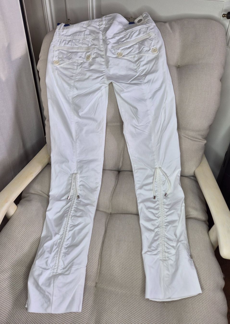 High Pantaloni: Hose High – Usato da Leissigen venduto da ali_k9v8 5