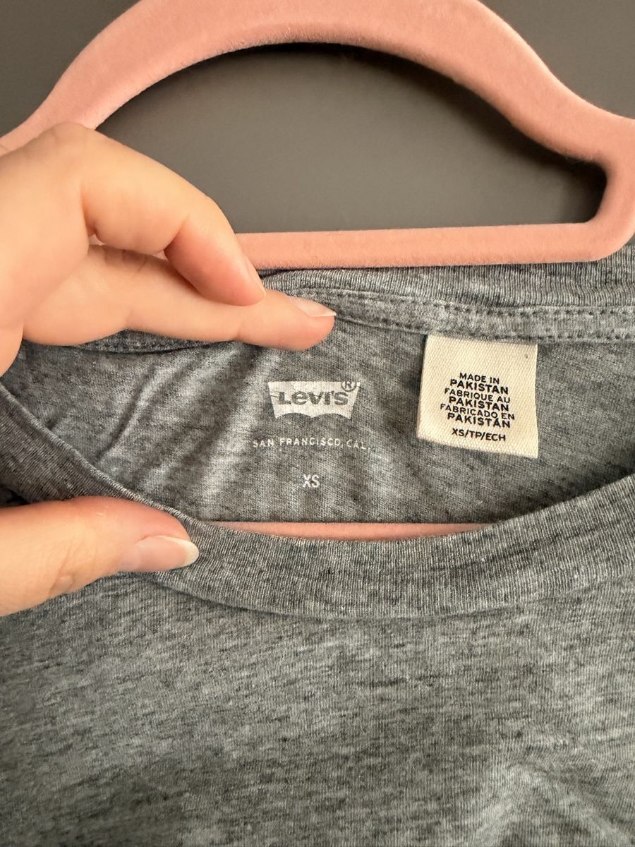 Levi's T-Shirts: Tshirt Levi‘s, Grösse xs – Gebraucht aus Muolen von ginmelz 1