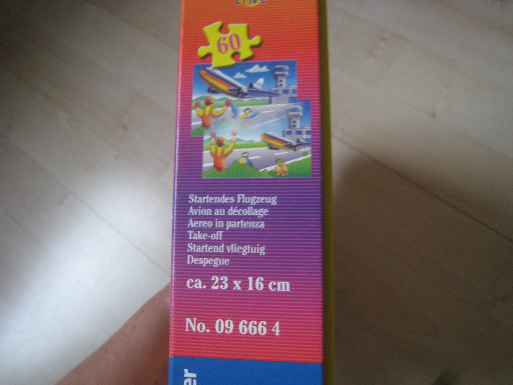Ravensburger Puzzles: 60 Puzzle  Startendes Flugzeug  Junior Vision Line Hologramm – Gebraucht aus Dättlikon von Mamakuga 6