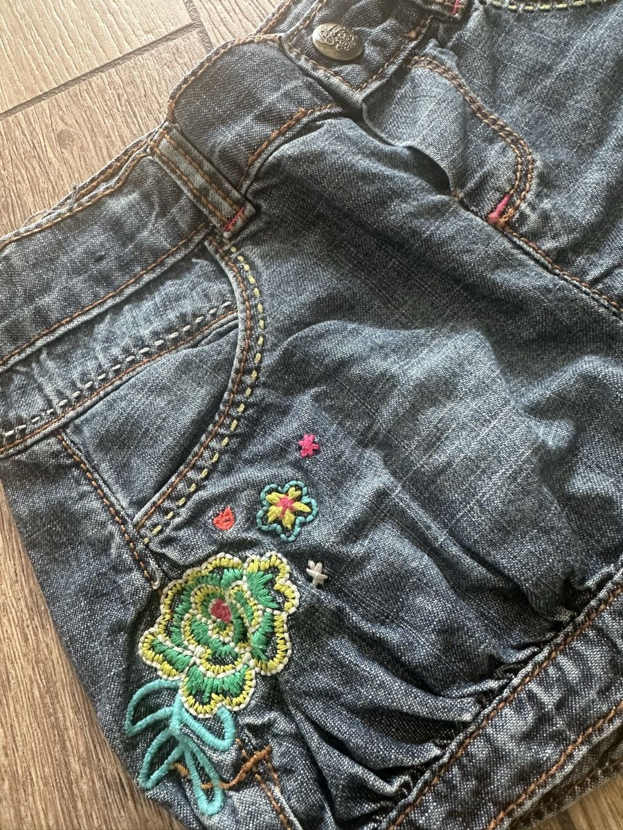 Catimini Pantaloni: Short Catimini - taille 102 – Usato da Le Châble VS venduto da 027_aymon 2