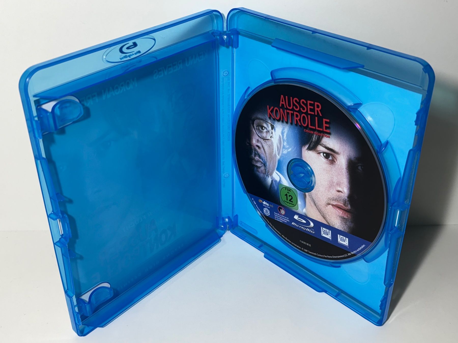 Tutti i DVDs: Ausser Kontrolle - Chain reaction Blu Ray – Usato da Wilderswil venduto da Sstriker 2