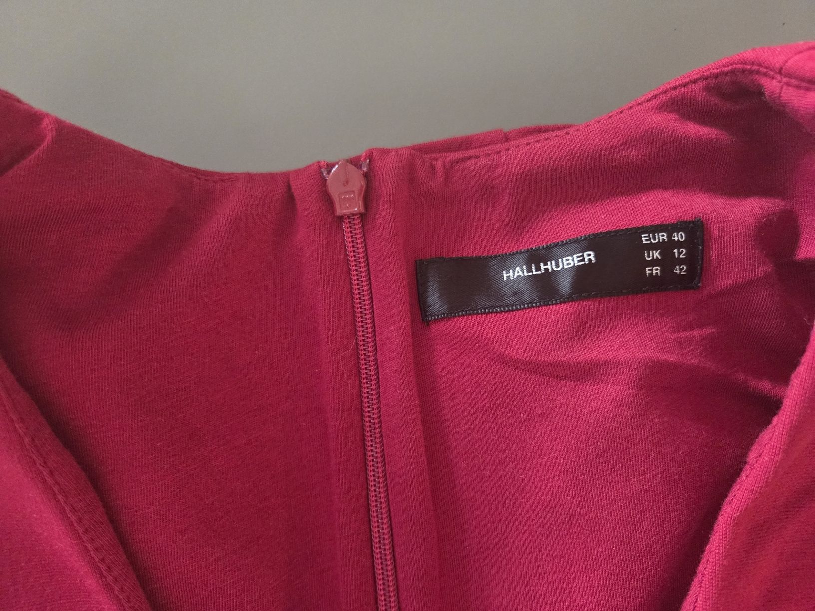 Hallhuber Kleider: Kleid rot Grösse 40 Hallhuber – Gebraucht aus Hünenberg See von Atsemet 3