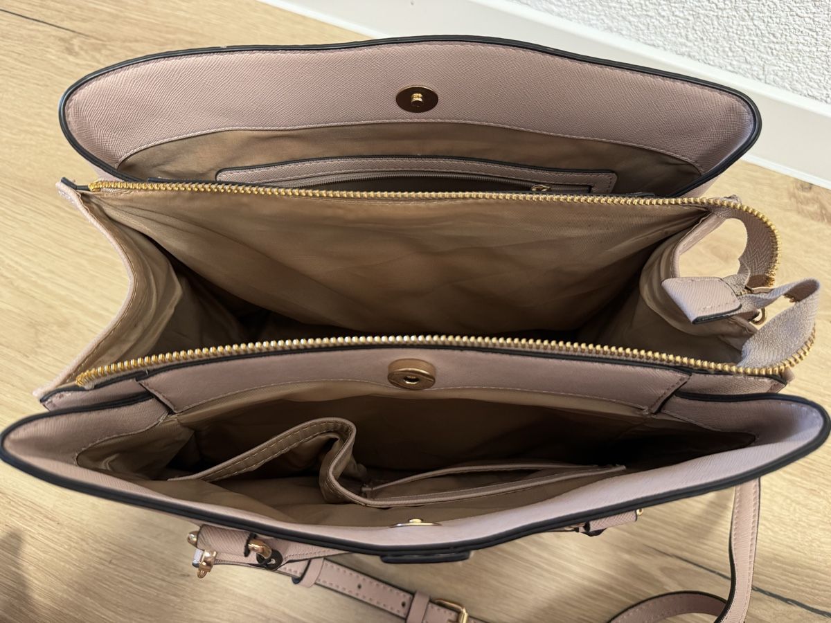 Guess Taschen für Damen: GUESS Handtasche – Gebraucht aus Dottikon von Angii.Smile 1