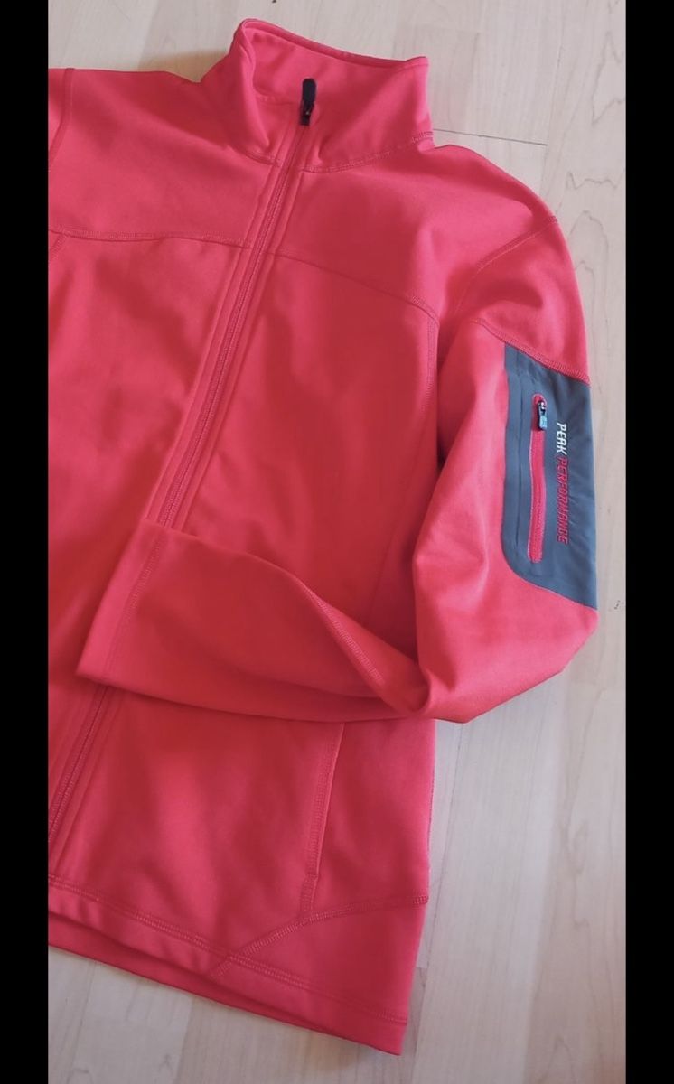Peak Performance Jacken: Peak Performance Damen Jacke Grösse M – Gebraucht aus Zürich von stollk01 1