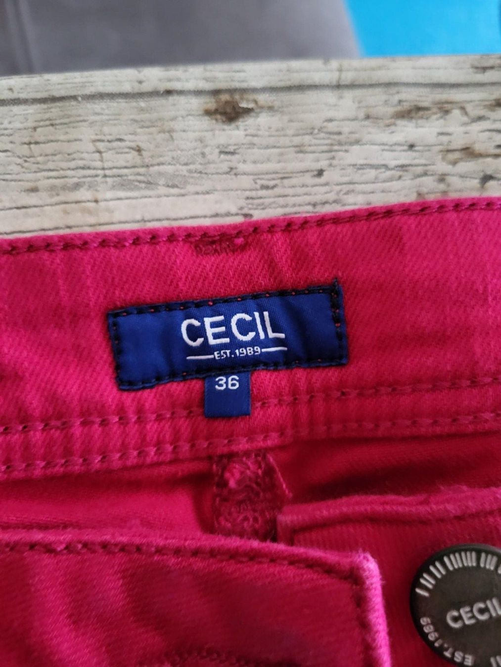 Cecil Jeans: 7/8 Hose von Cecil Grösse 36/24 – D'occasion à Emmenbruecke par Haufis 1