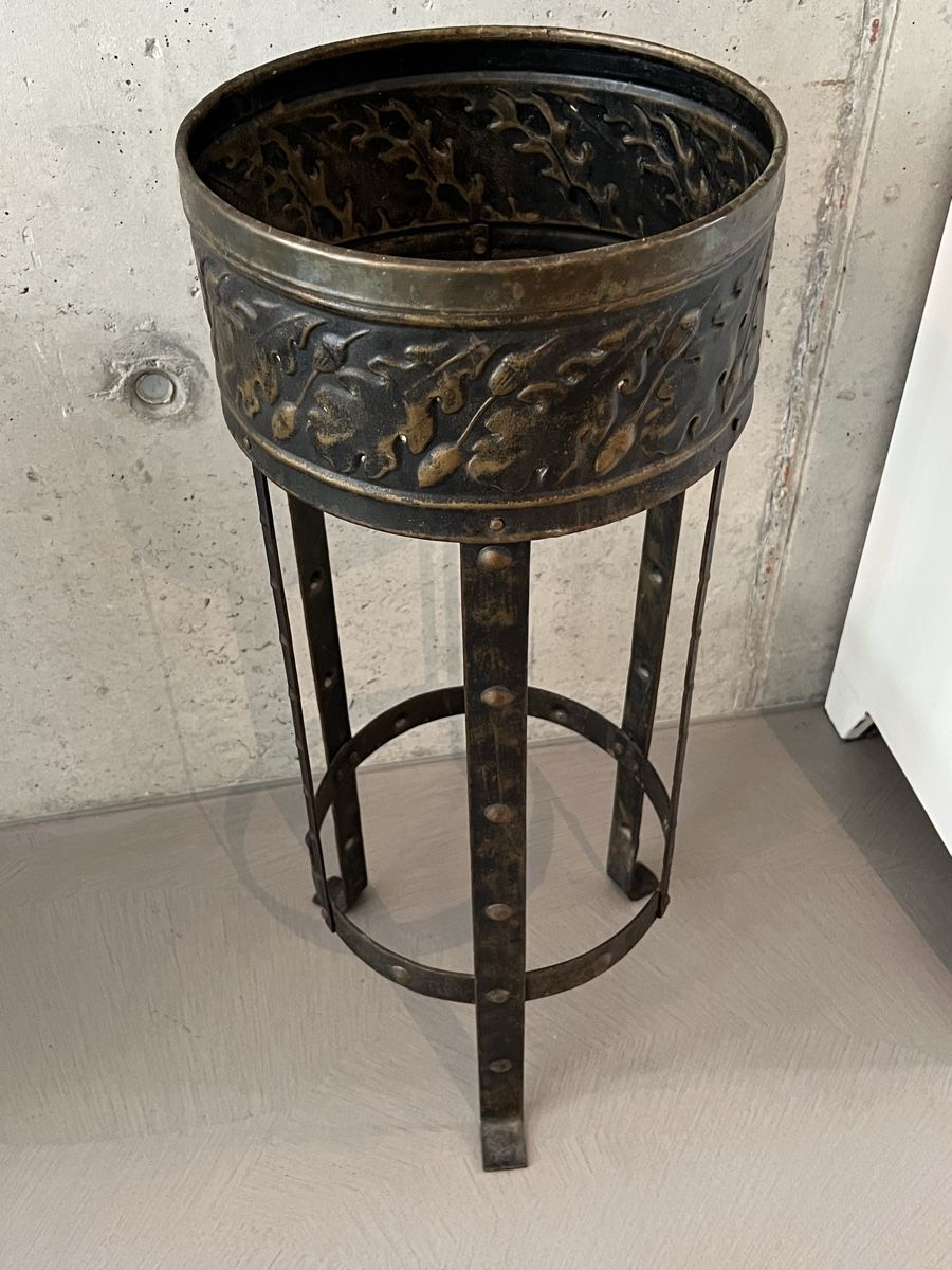 Altro per la casa: Antikes Pflanzengestell aus Messing – Usato da Wabern venduto da La-Vitrine 4